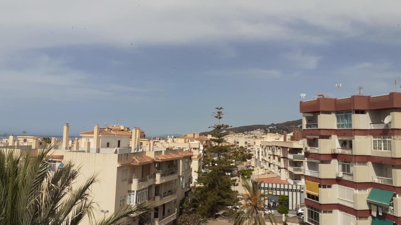 Amplio Piso Al Lado De La Playa En Nerja Lägenhet Exteriör bild